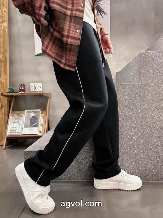 CELINEスラックスブランド コピー ショップ即発送可 2026-26 即発送OK 人気セール新品_0_0
