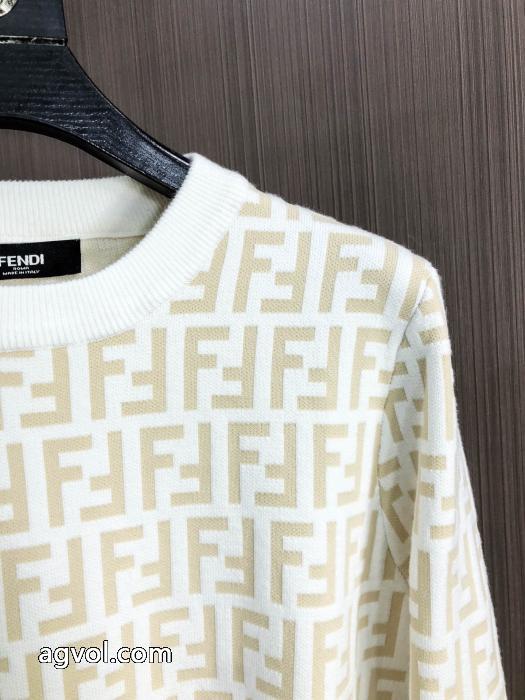 FENDIウェアに取り入れるのが今季流 有名人愛用 数量限定コピー ブランド 通販 安心&nbsp;&nbsp;&nbsp;シャツ.._0_4