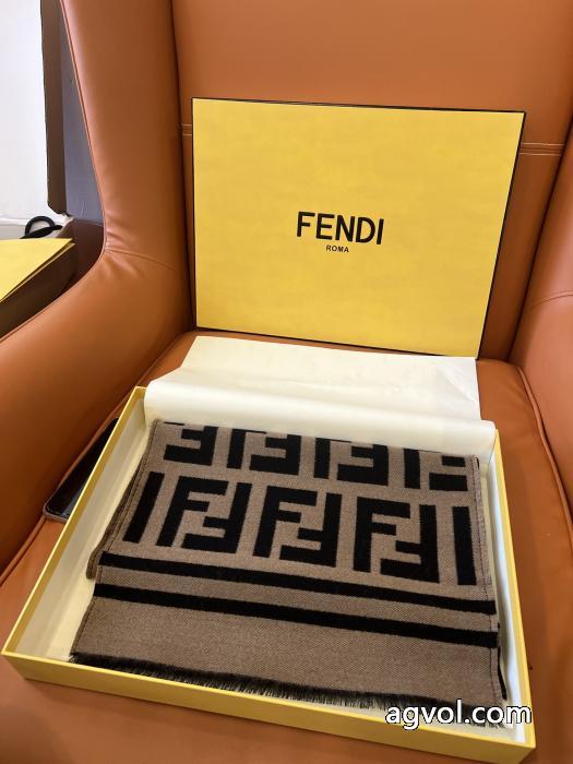 激安 通販 ブランド人気ブランド秋冬の新作が続々登場 超数量限定 新作追加FENDIマフラー.._1_1