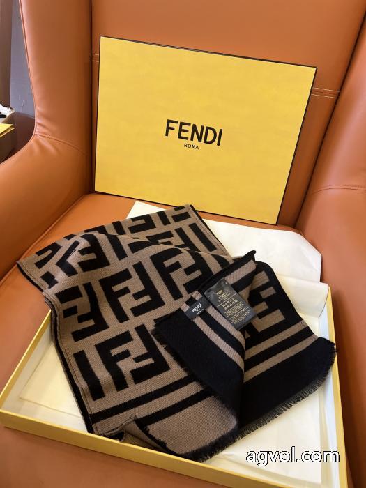 激安 通販 ブランド人気ブランド秋冬の新作が続々登場 超数量限定 新作追加FENDIマフラー.._1_2