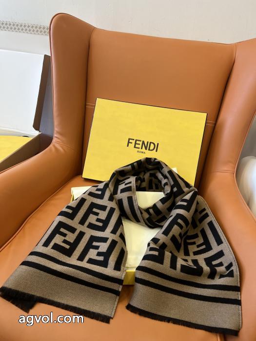 激安 通販 ブランド人気ブランド秋冬の新作が続々登場 超数量限定 新作追加FENDIマフラー.._1_3