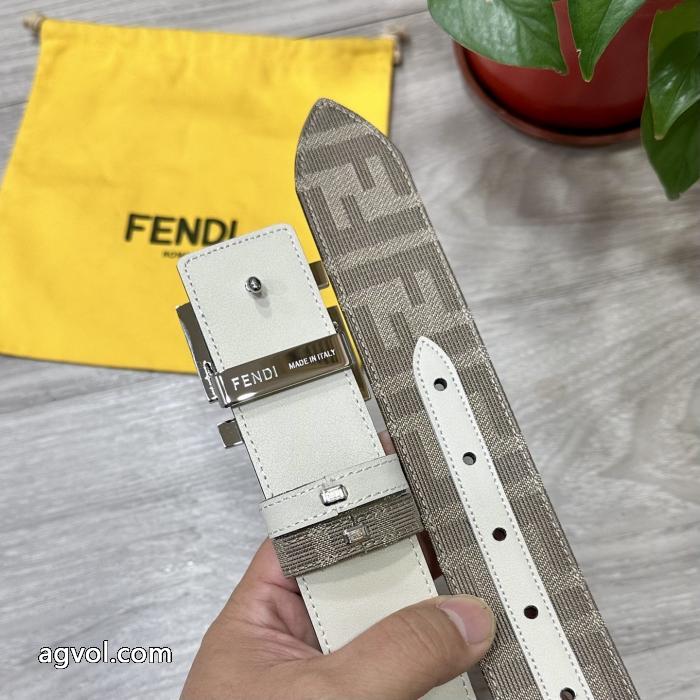 スーパー ブランド コピー&nbsp;&nbsp;&nbsp;&nbsp;ベルトFENDI今年のトレンドカラー 時間は有限セール 流行の注目ブランド.._0_4