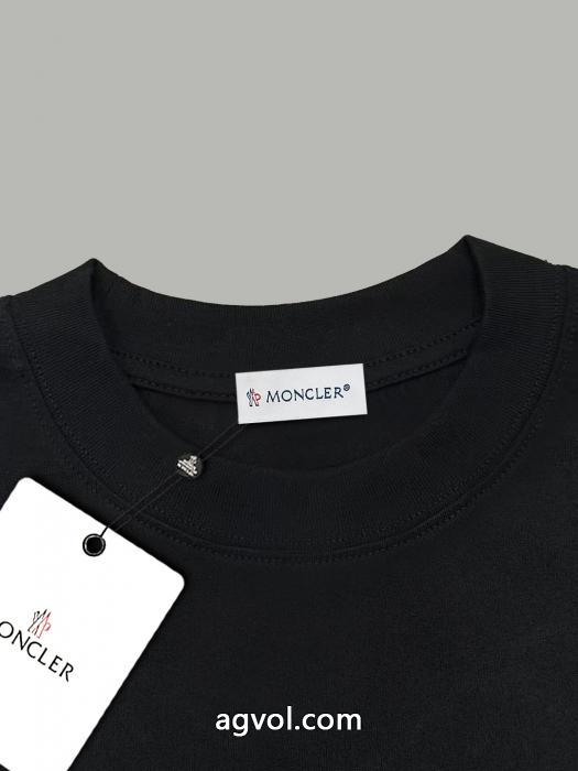 MONCLER&nbsp;&nbsp;&nbsp;&nbsp;半袖Tシャツスーパー コピー どこで 買えるカラーリング素敵な 心躍る 大注目国内完売数量限定._0_3