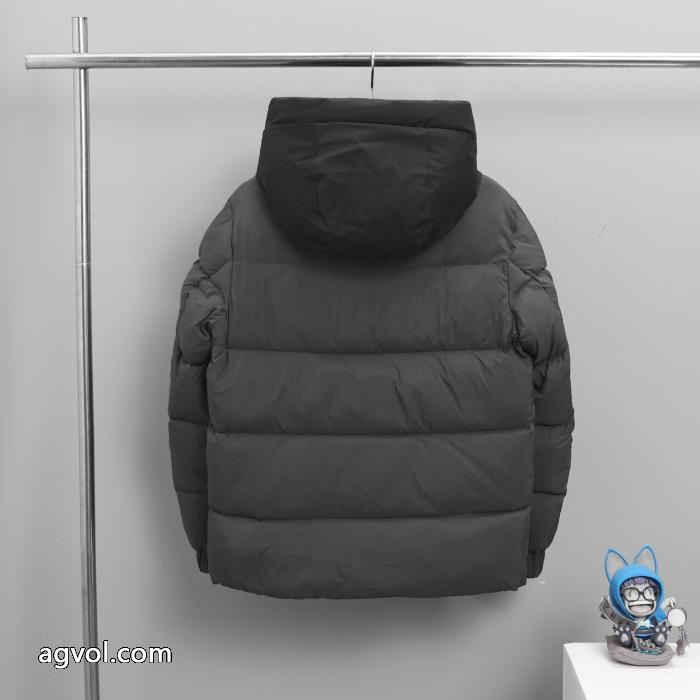 大人気 セール最新作 海外限定! 正規品取扱店MONCLER偽 ブランド 通販&nbsp;&nbsp;&nbsp;&nbsp;ダウンジャケット._0_3