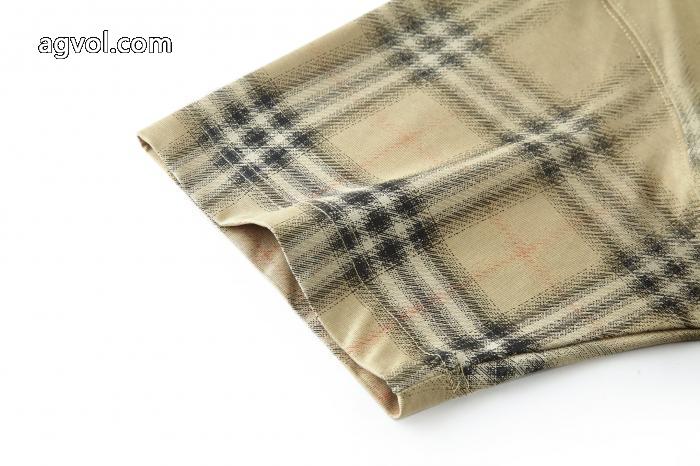 流行 話題が沸騰中 ヘルシー 抜け感重視BURBERRYブランド 通販店半袖Tシャツ_0_0