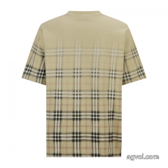 流行 話題が沸騰中 ヘルシー 抜け感重視BURBERRYブランド 通販店半袖Tシャツ_0_3