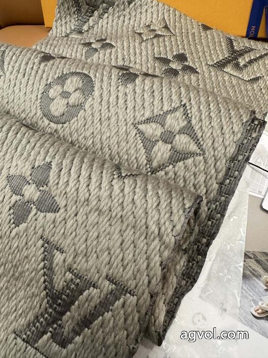 ブランド コピー 着払いLOUIS VUITTON&nbsp;&nbsp;マフラースタイルを綺麗に 税込価格 超人気でめちゃかわいい.._0_2