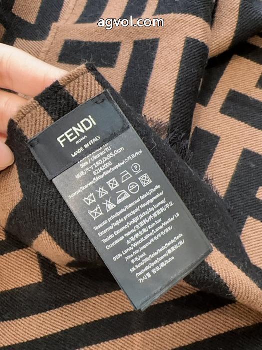 完売前に即対応 2026年トレンドNO1 お洒落さんの愛用率が高いマフラーFENDIスーパー コピー どこで 買える.._0_1