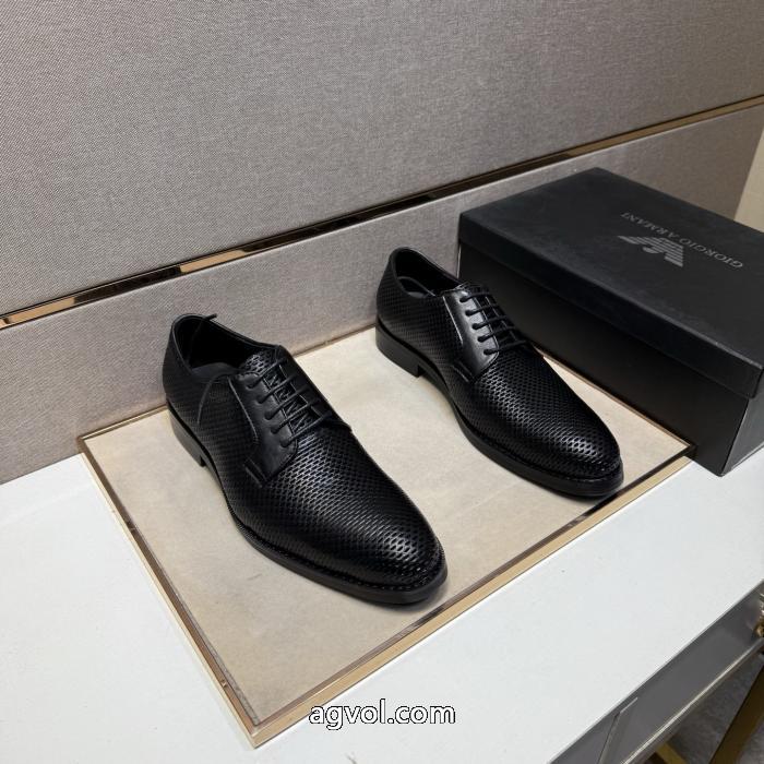 ARMANI靴 ブーツ魅力的 高級品 人目を引く存在感ブランド 偽物._0_0