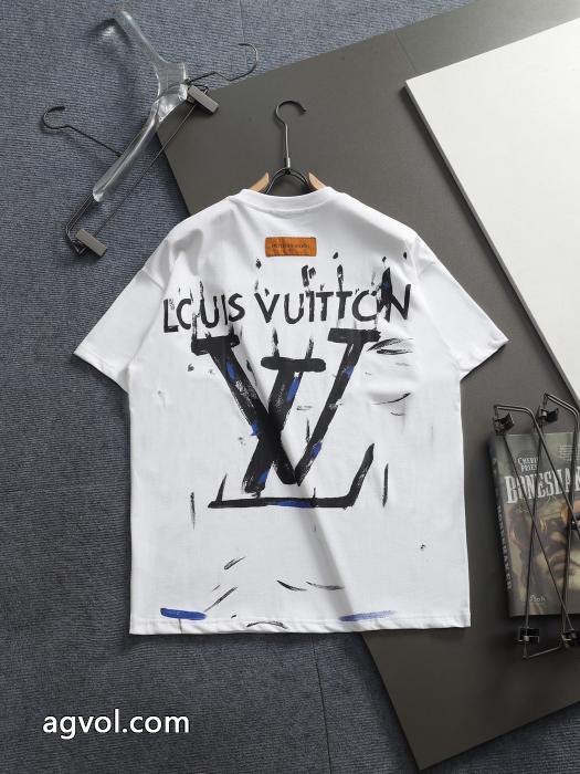 存在感絶大 新価格で登場 SSTシャツ激安 通販 ブランドLOUIS VUITTON_0_1