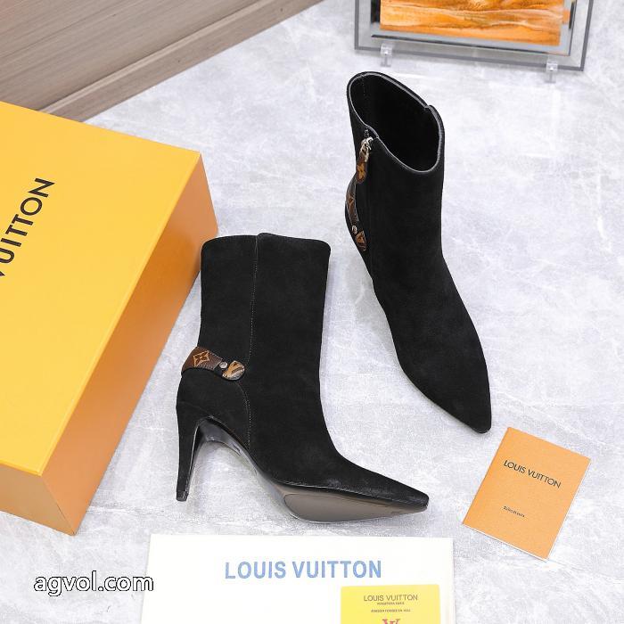 2026トレンドファッション新品 魅力が光る 復古風LOUIS VUITTONスーパー コピー靴 ブーツ._0_1