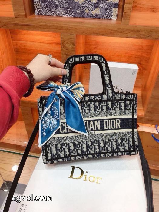 DIORバッグ偽物 ブランド ショップ大変大人気2026 ラグジュアリーな雰囲気 正規品保証26秋冬_0_0