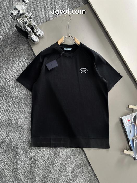 プラダブランド 偽物 激安 通販Tシャツ2026新作セール 高品質  最強の定番コーデ_0_1