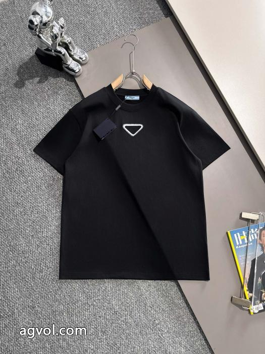 期間限定VIPセール お洒落上級者にも 期間限定特別価格PRADAスーパー コピー 品Tシャツ_0_0