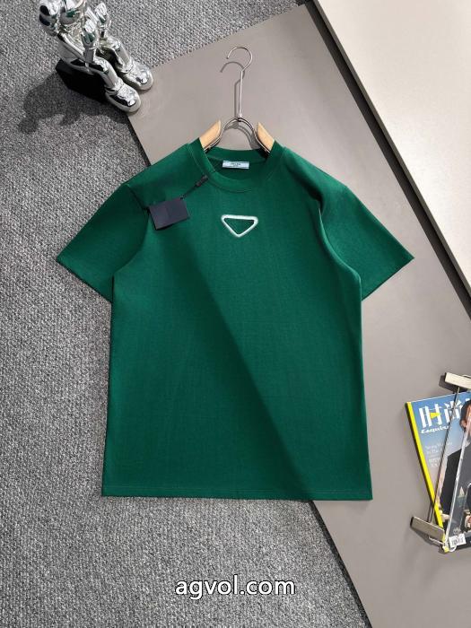 期間限定VIPセール お洒落上級者にも 期間限定特別価格PRADAスーパー コピー 品Tシャツ_0_2