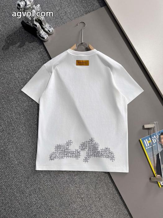 LOUIS VUITTONブランド コピー 専門店韓国人気 カジュアルの定番 人気高いアイテムTシャツ_0_0
