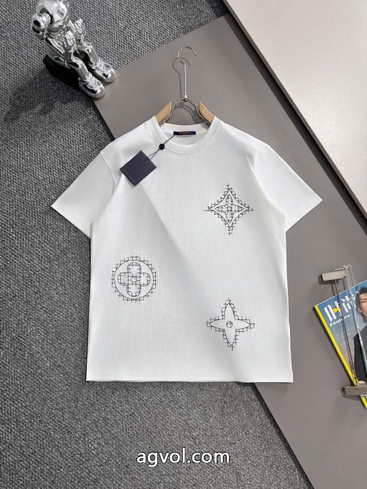 LOUIS VUITTONブランド コピー 専門店韓国人気 カジュアルの定番 人気高いアイテムTシャツ_0_1