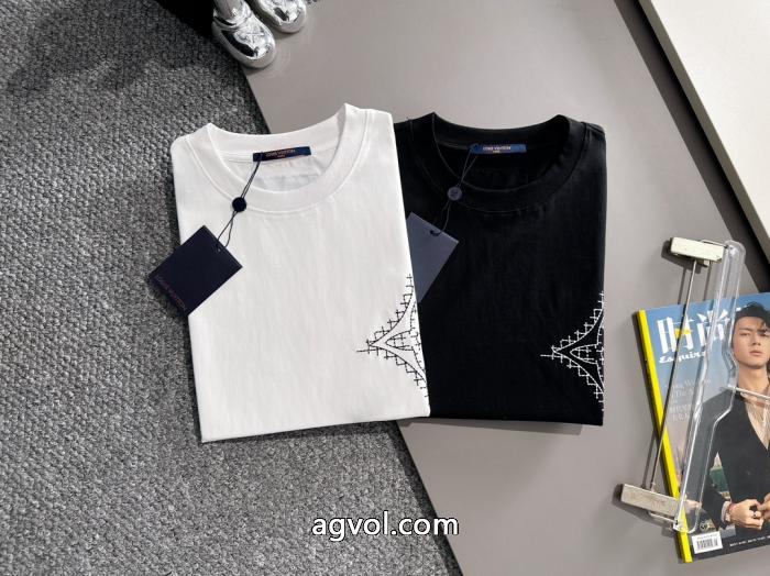 LOUIS VUITTONブランド コピー 専門店韓国人気 カジュアルの定番 人気高いアイテムTシャツ_0_3