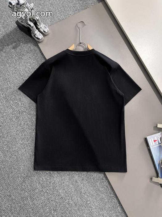 バーバリー驚きの破格値最新作 26ss洗練デザイン 絶対欲しい新作Tシャツブランド コピー 通販_0_2