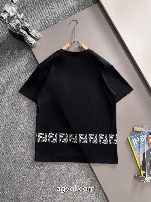 FENDI即発送OK 上品な印象 ピュアな印象にブランド 偽物 激安 通販Tシャツ_0_4