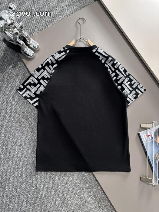 FENDIお得セール オススメ商品 VIP価格26ss海外発 Tシャツ偽 ブランド 販売_0_4