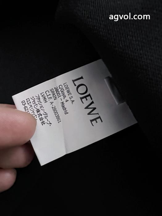 ブランド 偽物 通販ロエベクラシカルな雰囲気 絶対欲しい 激安新作Tシャツ_0_1