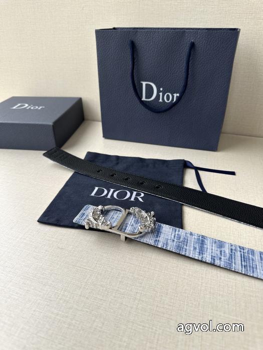 DIOR注目を集める 注目度アップ! 2026年の秋冬シーズンにも一大トレンド&nbsp;&nbsp;&nbsp;&nbsp;ベルト激安 ブランド.._0_3