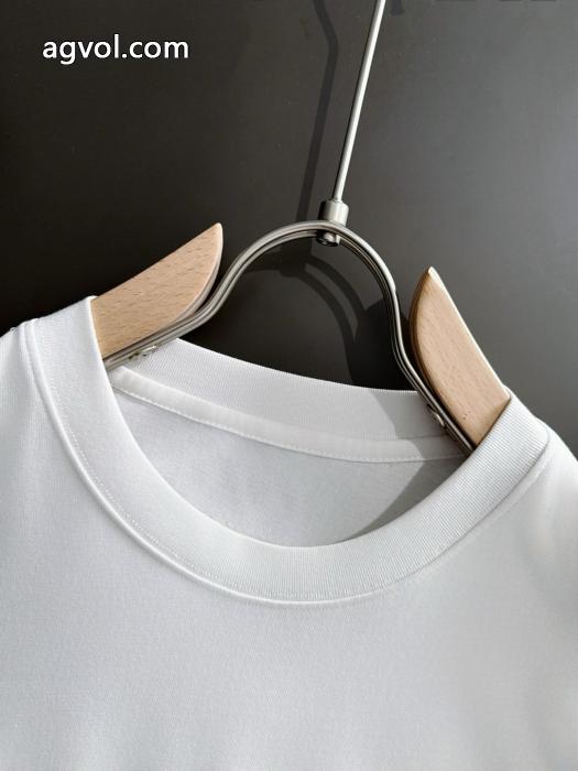 ブランド 品 コピーFENDI半袖Tシャツ今シーズン新作！大人もOK！ 新作入荷新品 今季新作 セール_0_1