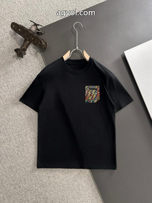 コピー ブランド 通販FENDI高級感あるスタイル 26新作限定版プリント セールで嬉しい入荷半袖Tシャツ_0_2