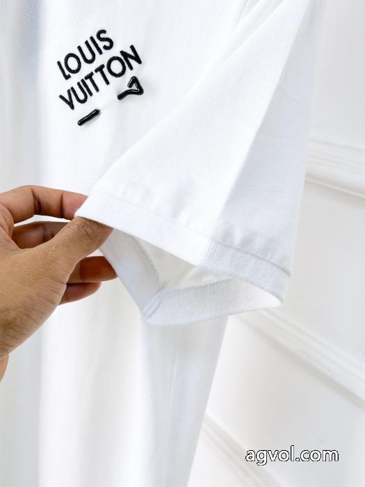 スーパー コピー 安心&nbsp;&nbsp;&nbsp;&nbsp;半袖Tシャツ洗練された魅力が光る 人気商品 おしゃれな美品LOUIS VUITTON.._0_1