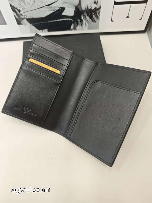 ブランド コピー 販売ARMANI&nbsp;&nbsp;&nbsp;&nbsp;財布今季人気絶大 最新トレンド2026年秋冬コレクション トレンド感のある.._0_3