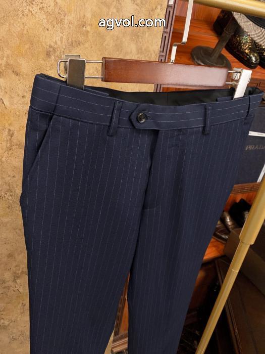 飽きの来ない 品質高き人気アイテム 激安大特価定番人気スーツプラダ偽物 ブランド 販売._0_4