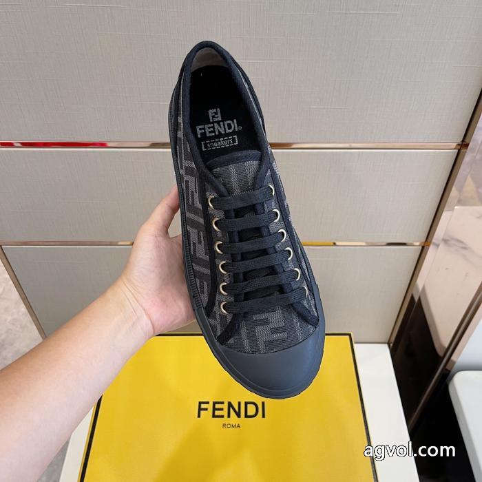 フェンディスーパー コピー 品&nbsp;&nbsp;&nbsp;&nbsp;スニーカー綺麗！海外セレブ風! 完売再入荷   大人の個性を。 .._0_3