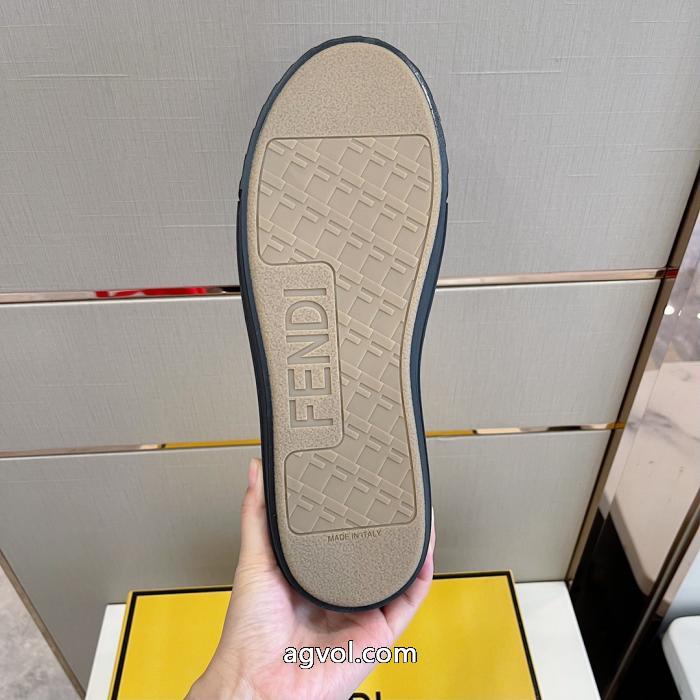 フェンディスーパー コピー 品&nbsp;&nbsp;&nbsp;&nbsp;スニーカー綺麗！海外セレブ風! 完売再入荷   大人の個性を。 .._0_4