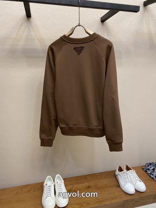 多機能 カラバリ豊富 暑い冬に軽やかな涼しげパーカープラダブランド コピー ショップ._0_1