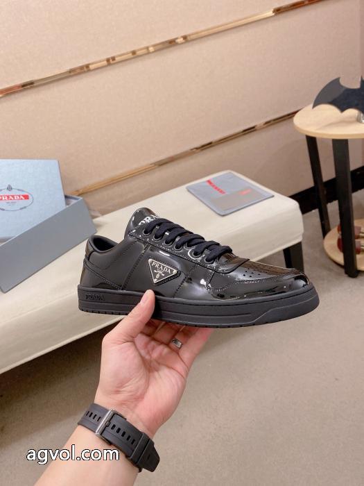 ブランド コピー s 級PRADA&nbsp;スニーカー若々しい雰囲気 セールで狙う 新色入荷._0_3