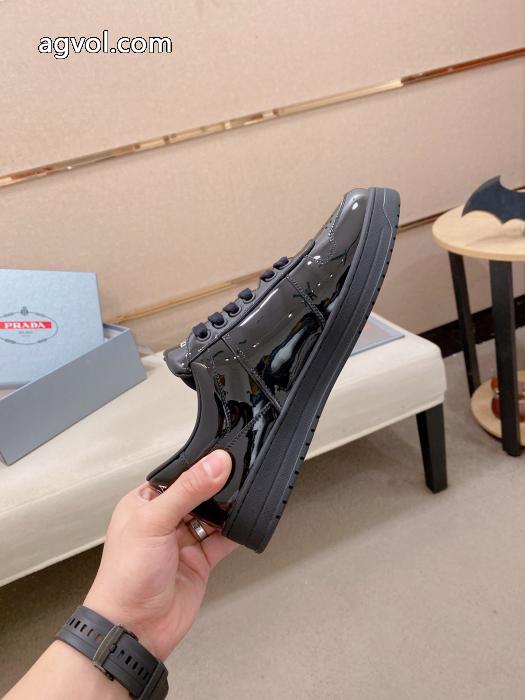 ブランド コピー s 級PRADA&nbsp;スニーカー若々しい雰囲気 セールで狙う 新色入荷._0_4