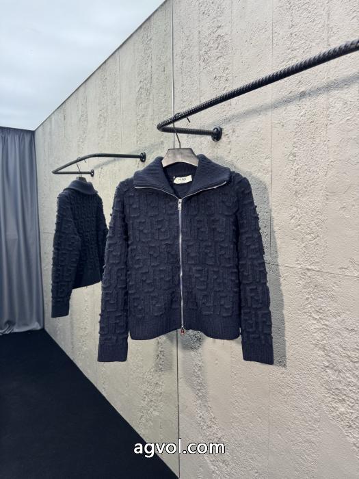 セーターブランド コピー 販売優等品 定番が欲しい方 大胆なスリット上品FENDI._0_0