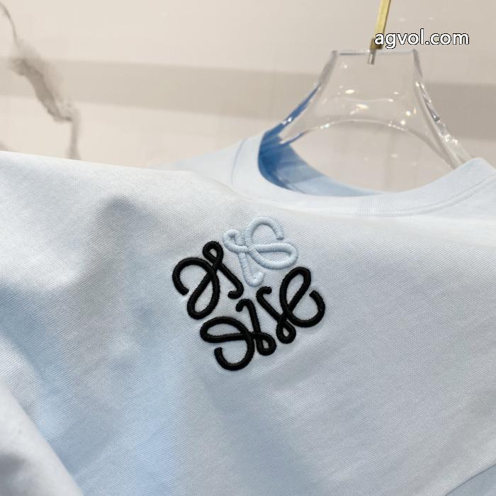 ロエベ数量限定 2026年秋冬流行ファッション お得な偽物 通販 Tシャツ_0_2