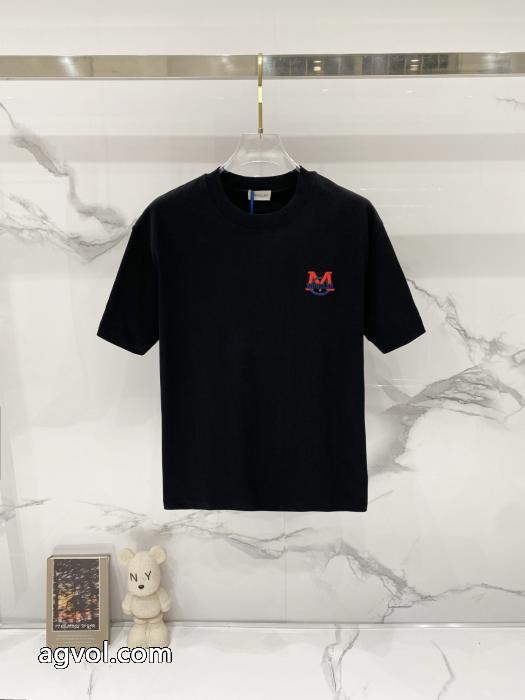 超HOT新品商品 秋冬のトレンドアイテム 2026一番最高人気Tシャツブランド コピー s 級MONCLER_0_1