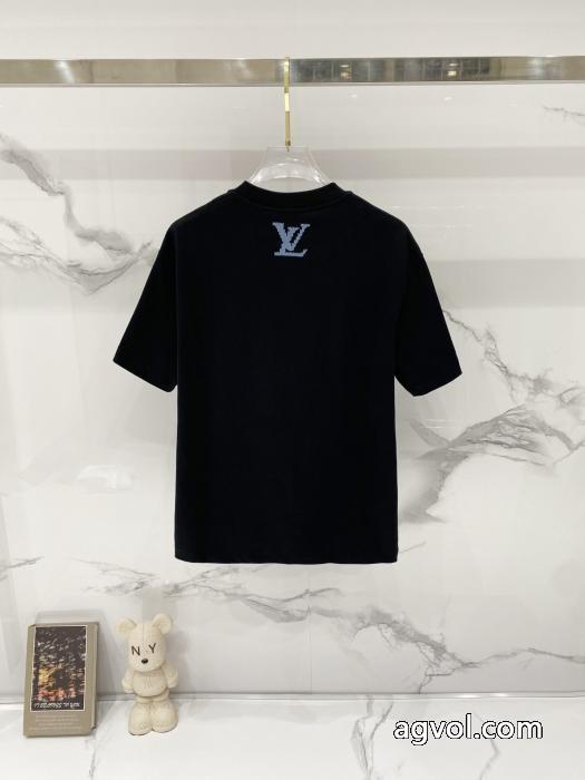 LOUIS VUITTON偽 ブランドTシャツ都会的感 大人のブランド 全体的に調和のある_0_1
