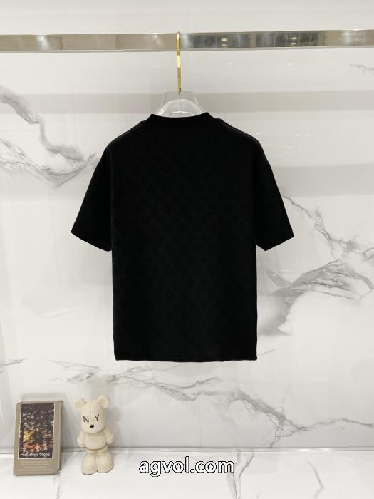 TシャツLOUIS VUITTONブランド スーパー コピー 優良店今度こそ完売！ 贅沢な逸品 新登場_0_0