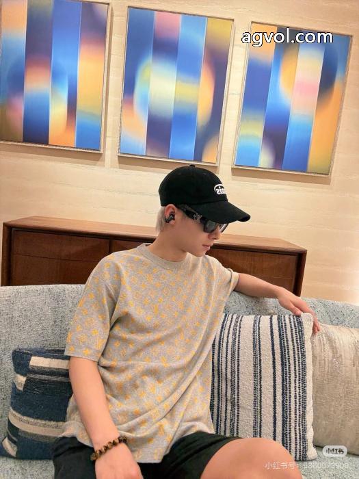 正規品 高品質 手頃価格でオシャレLOUIS VUITTONTシャツブランド 偽物_1_2