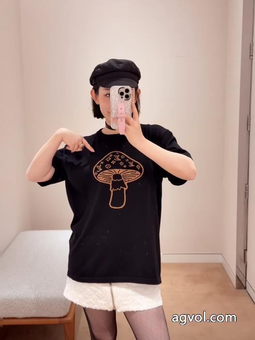 TシャツLOUIS VUITTON定番最新作 最新サイズで可愛い過ぎ 雑誌掲載ブランド 品 激安 通販_0_2