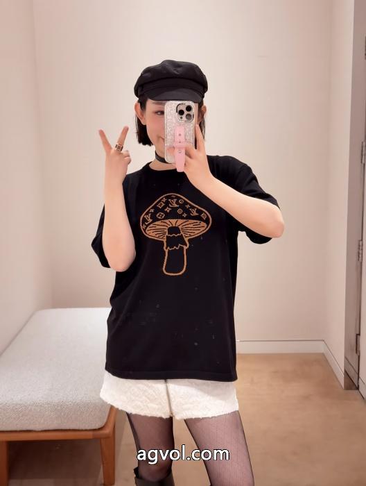 TシャツLOUIS VUITTON定番最新作 最新サイズで可愛い過ぎ 雑誌掲載ブランド 品 激安 通販_0_3