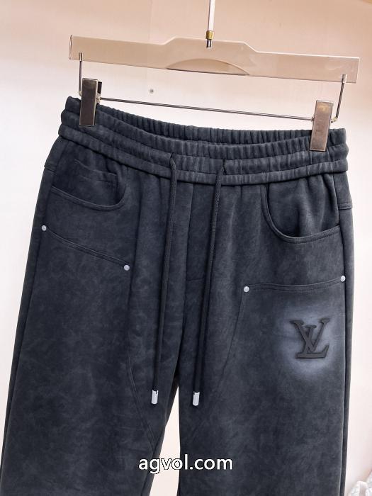 ブランド コピー 販売質感に満足 最強の定番コーデ 【人気ブログ掲載】  &nbsp;&nbsp;&nbsp;&nbsp;スラックスLOUIS VUITTON.._0_2