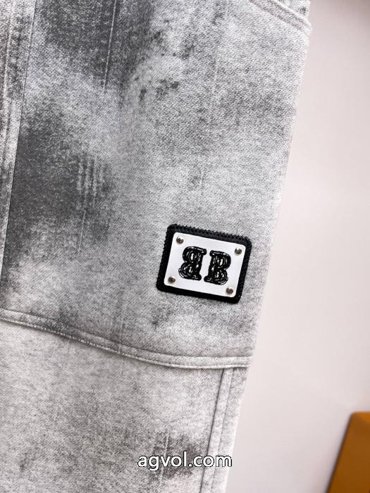 &nbsp;スラックスブランド コピー 専門店balenciaga話題の新作 毎日大活躍 カップルで共有したい._0_4
