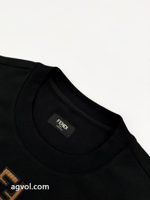 数量限定大得価 超限定VIPセール 高級素材ブランド スーパー コピー 優良店半袖TシャツFENDI_0_3