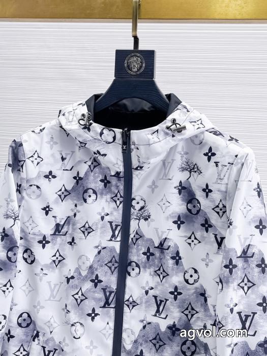 ブランド 品 コピー今年度最新限定 安心の国内発送 お買い得品 LOUIS VUITTONコート._0_4