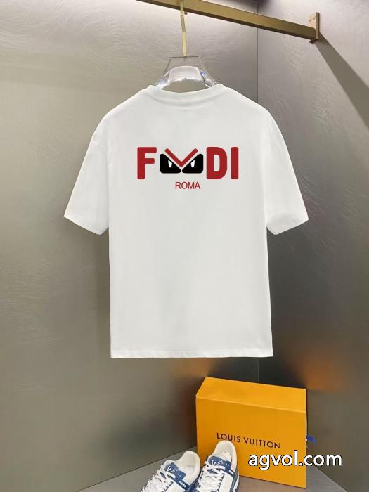 偽物 通販FENDI完売間近 最終セール ギフトＯＫ半袖Tシャツ_0_1